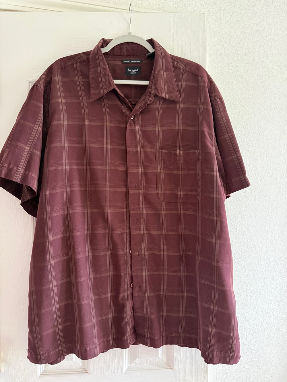 Haggar Men's Short-Sleeve Plaid Button-Down Shirt — Maroon